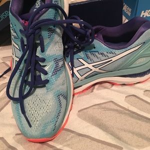 ASICS Gel Nimbus 20, size 9.5, never worn